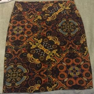 ❗️3/$25❗️LuLaRoe Cassie skirt